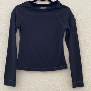 JOCKEY SPORT LONG SLEEVE T. SHIRT. SIZE S. BLACK. PRE OWNED.